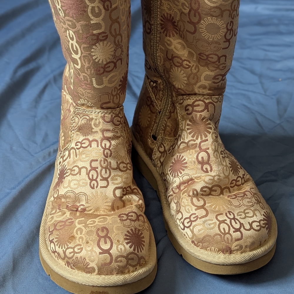 Women's Beige Patterned Boots